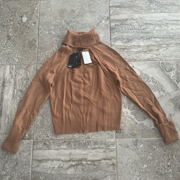 Paige x Revolve Cherise Cut-Out RollNeck Sweater Toffee Bronze Size M NEW w/Tag - Picture 4 of 6